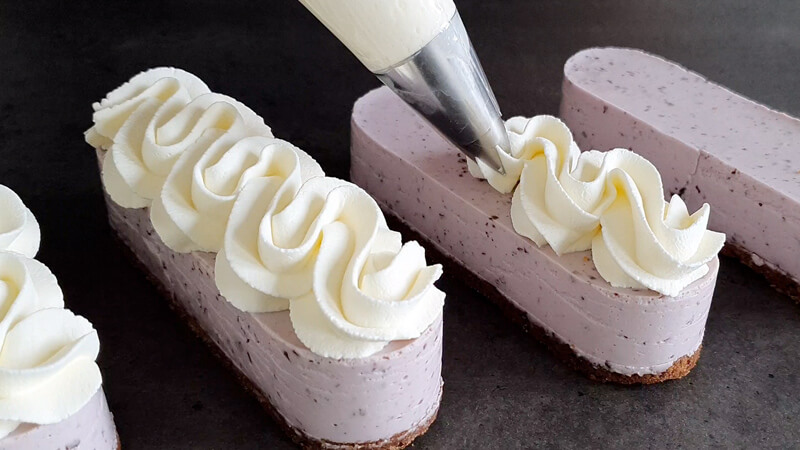 Whipped Cream vs Imitation Whipped Cream