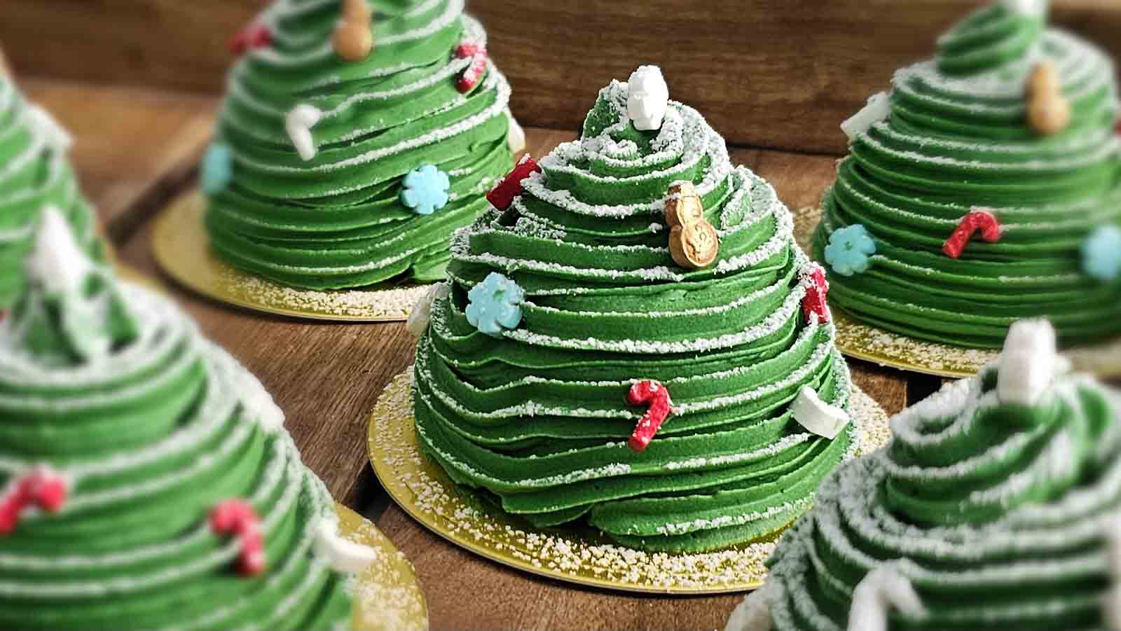 Christmas Tree Cake