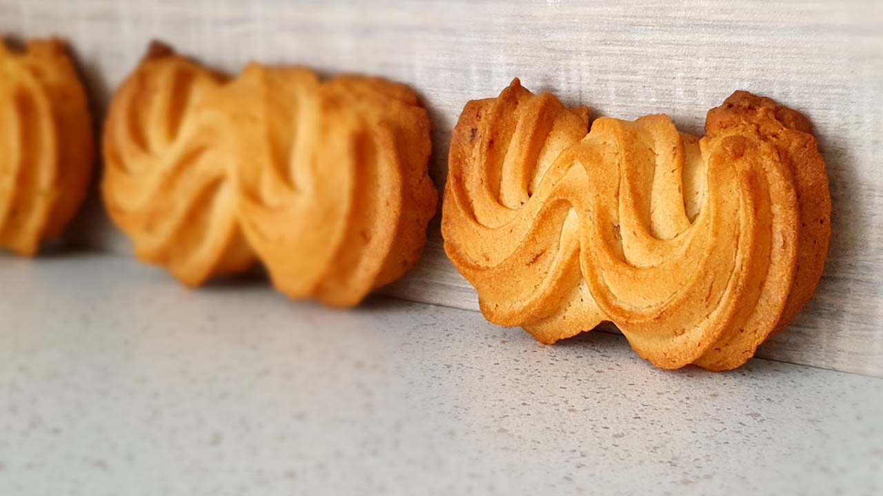 Banana Spritz Cookies