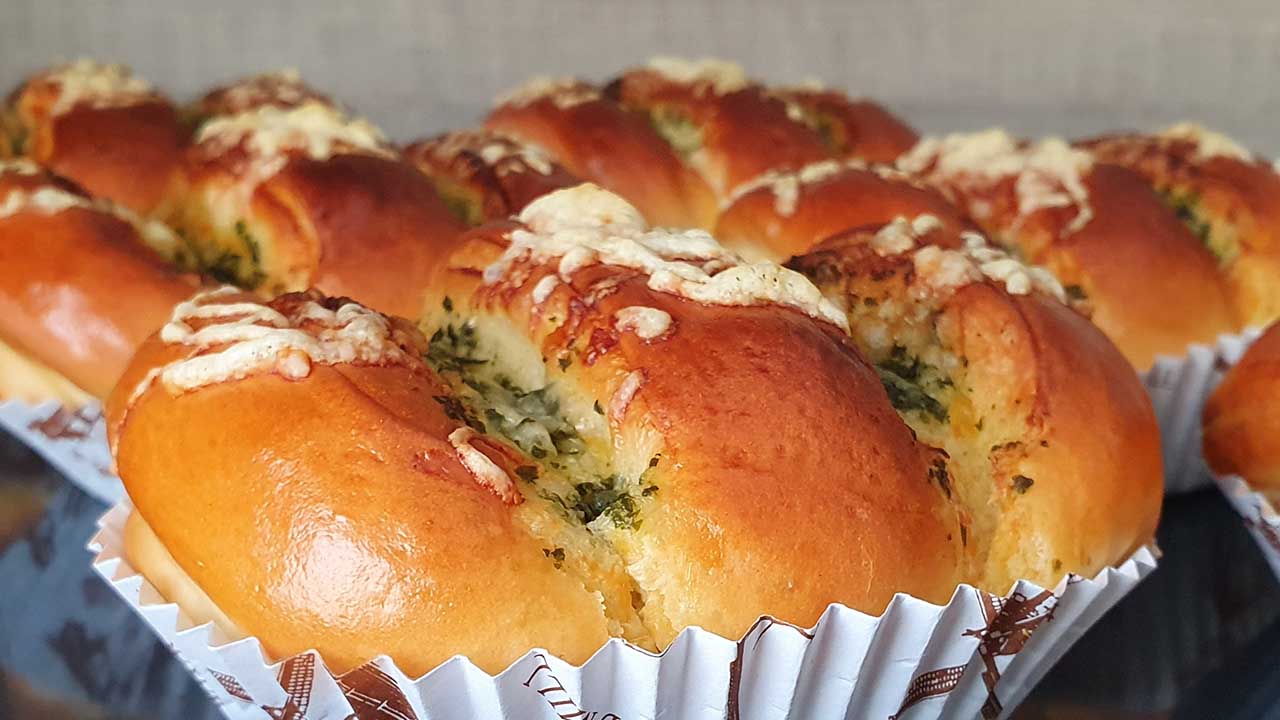 Garlic Bread Rolls