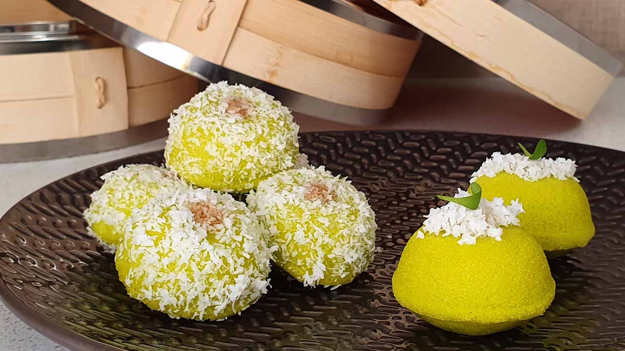 Onde Onde Sponge Cupcakes